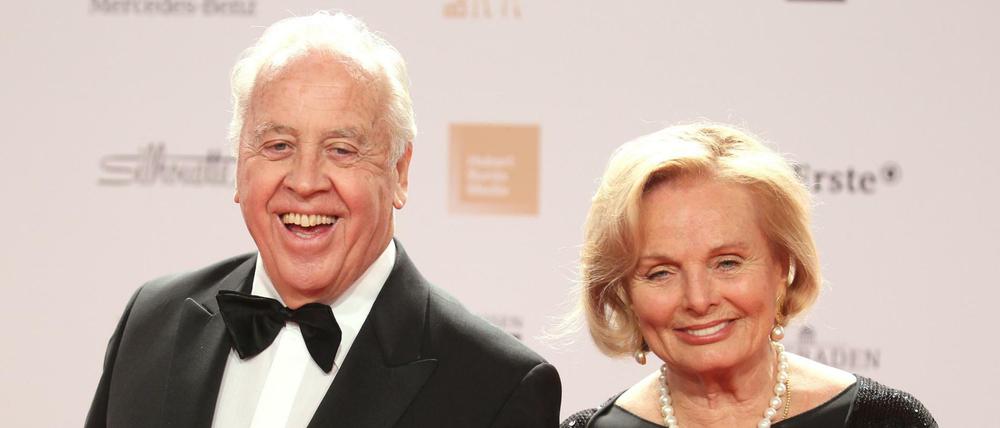 Glücklich zu zweit. Wolfgang Rademann mit seiner Lebensgefährtin, der Schauspielerin Ruth Maria Kubitschek.