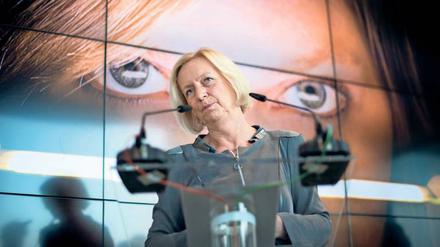 Warten auf Wanka. Die Ministerin will sich äußern, nachdem die Imboden-Kommission gesprochen hat.