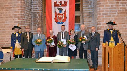 Auf der Zitadelle wurden die fünf Spandauer geehrt.
