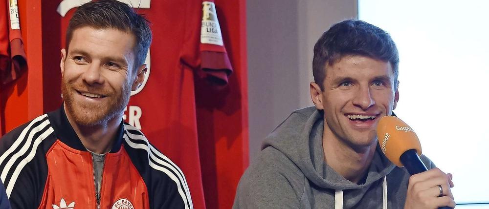 Gut lachen. Denn sie bleiben, der Alonso (li.) und der Müller.