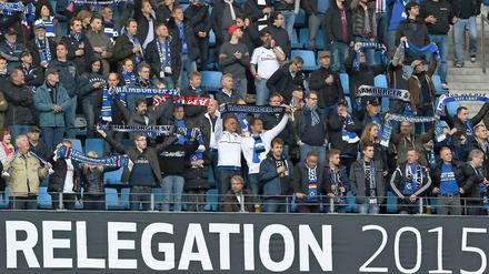 Alle für den Klassenerhalt: Der Hamburger SV und seine Anhänger stemmen sich gegen den ersten Bundesliga-Abstieg der Vereinsgeschichte.