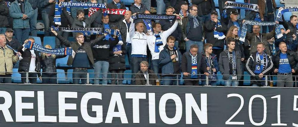 Alle für den Klassenerhalt: Der Hamburger SV und seine Anhänger stemmen sich gegen den ersten Bundesliga-Abstieg der Vereinsgeschichte.