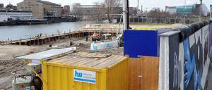 Die umstrittene Baustelle an der East Side Gallery