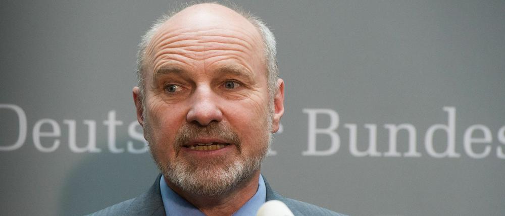 Der verteidigungspolitische Sprecher der SPD-Fraktion, Rainer Arnold, schließt sich der Grünen-Forderung nach einem Untersuchungsausschuss an. 