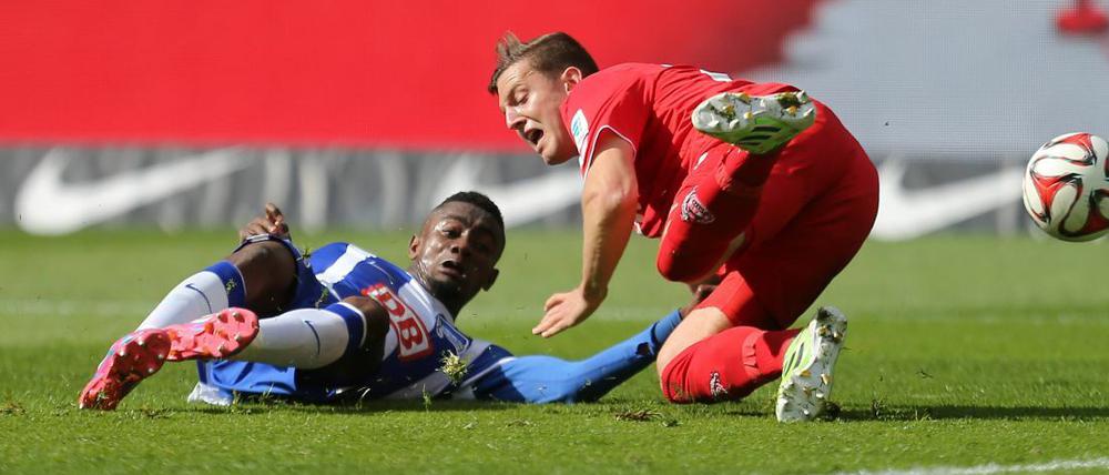 Am Boden: Salomon Kalou hat für Hertha BSC in der Rückrunde erst ein Tor erzielt. Für einen Stürmer mit seiner Vita ist das viel zu wenig.