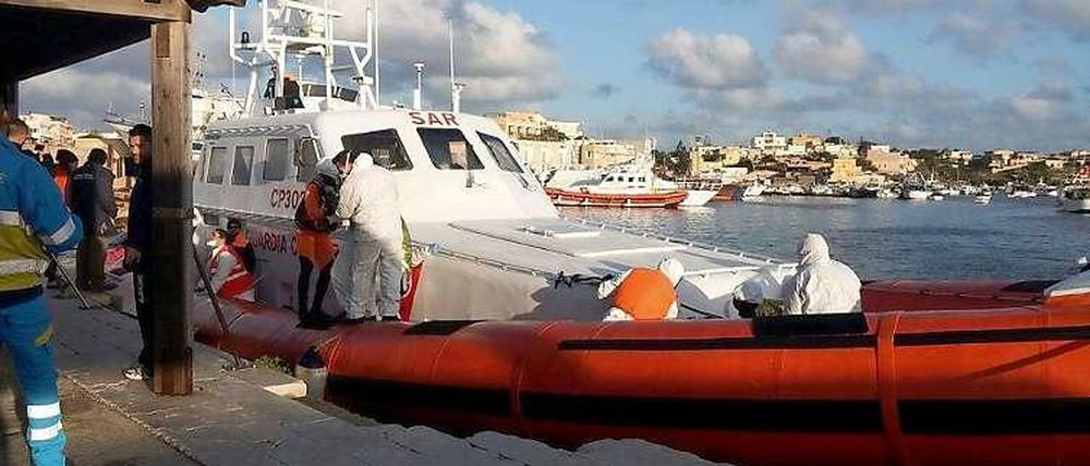Ein Rettungsboot der italienischen Küstenwache.