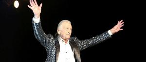Der Bandleader, Komponist, Arrangeur und Musikproduzent James Last und sein Orchester bei seinem absolut letzten Konzert, das fast so gut war, wie das sicher bald statt findende allerletzte sein wird. 