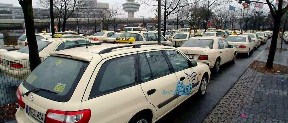 Am Flughafen Tegel hat Service am Kunden nicht für alle Taxifahrer oberste Priorität.