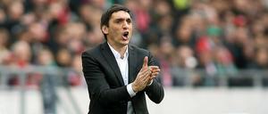 Vertrauensvorschuss. Tayfun Korkut bekommt die Chance, Hannover aus der Krise zu führen.
