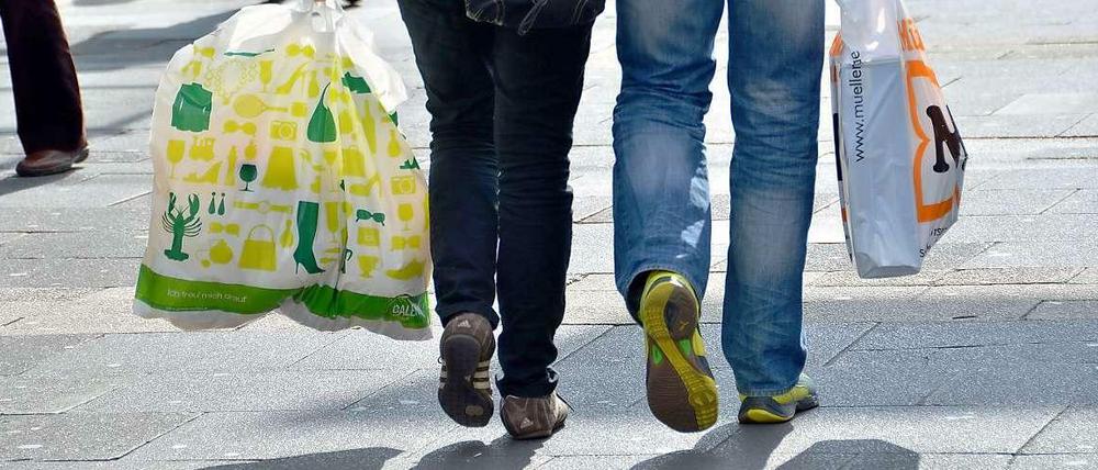 Zu Beginn des Jahres waren die Deutschen erstaunlich konsumfreudig.