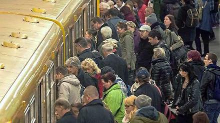 Dicke Luft. In der U-Bahn herrscht erhöhte Ansteckungsgefahr.