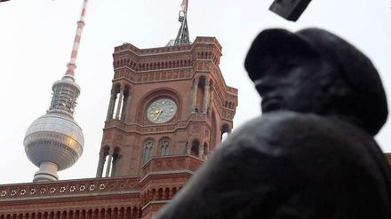 Derzeit gibt es im Roten Rathaus noch Geld zu verteilen.2017 könnte es wieder ganz anders aussehen.