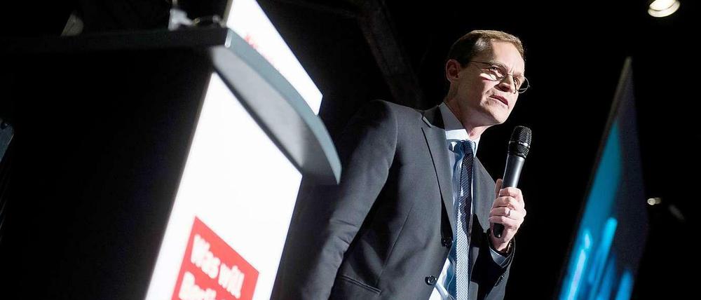 Bürgerforum im Ewerk in Mitte: Michael Müller versucht mit einer Rede, die anwesenden Teilnehmer für die Olympia-Bewerbung zu begeistern.