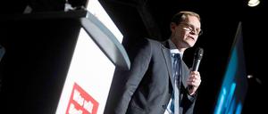 Bürgerforum im Ewerk in Mitte: Michael Müller versucht mit einer Rede, die anwesenden Teilnehmer für die Olympia-Bewerbung zu begeistern. 