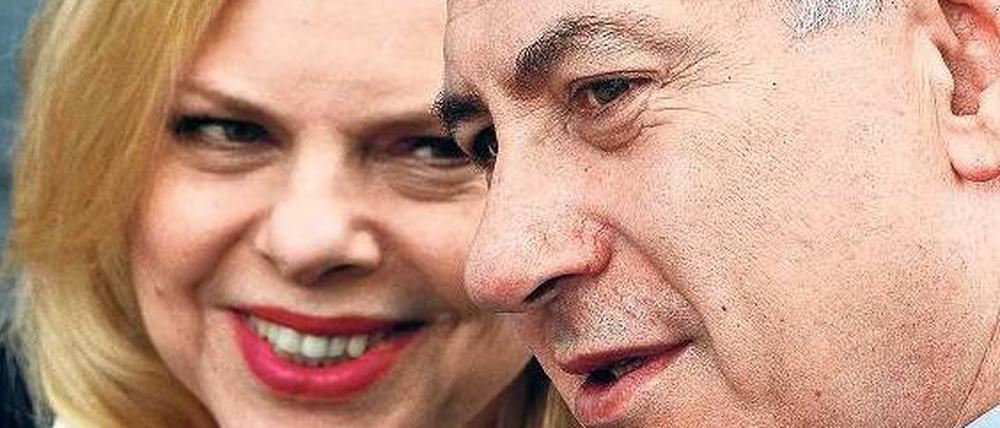 Netanjahu und seine Frau Sara sollen unmäßig viel Geld für Lebensmittel ausgegeben haben.