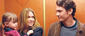Patchwork-Harmonie. Tomas (James Franco) mit Ann (Marie-Josée Croze) und deren kleiner Tochter. 