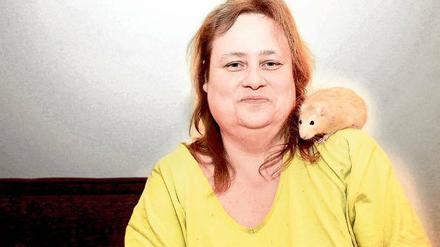 Immer dabei. Helena an ihrem Stammplatz auf Katrin Klauschkes Schulter. 