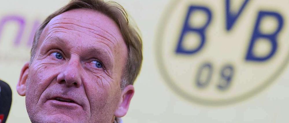 Hans-Joachim Watzke schwört seinen Klub auf die Mission Klassenerhalt ein.