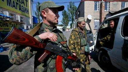 Die Separatisten in der Ostukraine haben im Abkommen von Minsk eingewilligt, den Osten des Landes nicht abzuspalten. Sie selbst sollen, so das Abkommen, nicht juristisch verfolgt werden.