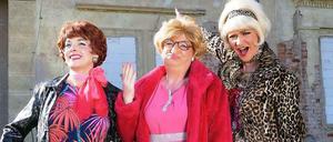 Drei Neuköllnerinnen in der Uckermark: Jutta Hartmann, Edith Schröder und Biggi van Blond.
