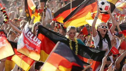 Wer sich Fußballspiele anschaut, tut was für die Gesundheit. 