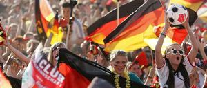 Wer sich Fußballspiele anschaut, tut was für die Gesundheit. 