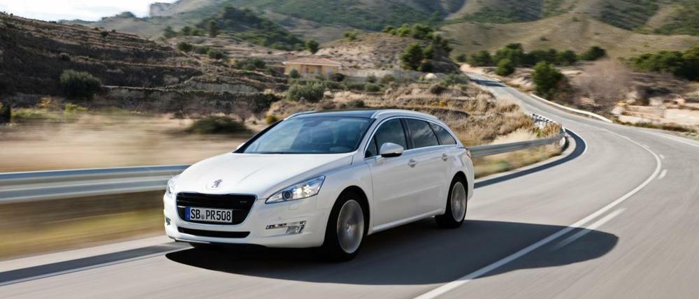 Der Peugeot 508 SW ist von seinem Grundkonzept her eher auf Komfort, denn auf sportliche Ambitionen ausgelegt.