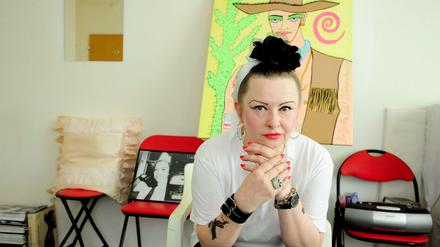 It-Girl forever. Tabea Blumenschein in ihrer Marzahner Wohnung.