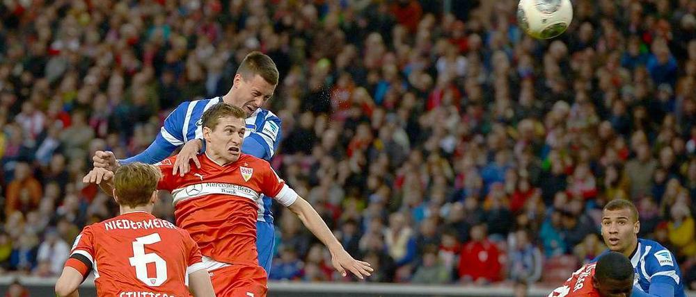 Den Kopf einschalten! Hier funktionierte Sandro Wagner noch exzellent.