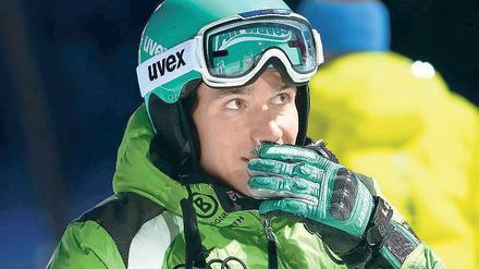 Erst ein Autounfall, dann auch noch die Staatsanwaltschaft am Hals. Für Felix Neureuther läuft es kurz vor Olympia gar nicht gut.