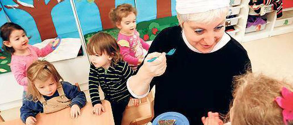 Guten Appetit! Aber bitte koscher. Der Gemeindenachwuchs besucht den jüdischen Kindergarten – und wird auch in den Grundlagen des Glaubens unterrichtet. 