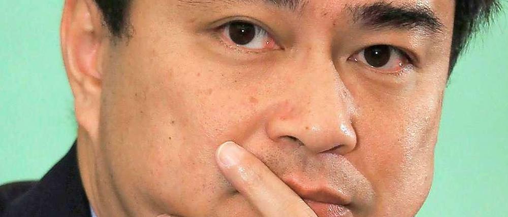 Ex-Premier Abhisit.