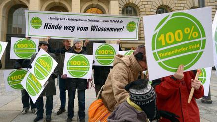 Um die Unterschriftenlisten für das Volksbegehren zum Tempelhofer Feld gibt es Zank.