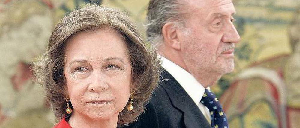 Mit höchster Disziplin hält Sofia die Fassade aufrecht. Privat sind Tisch und Bett getrennt. Foto: Emilio Naranjo/ dpa