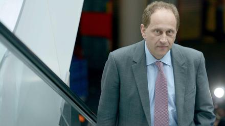 Der FDP-Europaabgeordnete Alexander Graf Lambsdorff fordert eine Neuregelung des Systems zur Aufnahme von Schutzsuchenden in der EU.