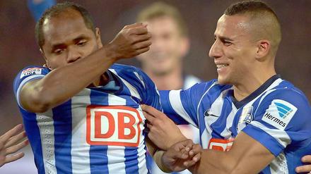 Jubel nach dem Punktgewinn: Letzte Woche traf Änis Ben-Hatira (r.), diesmal Ronny.