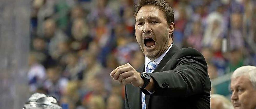 Endlich was zum Jubeln: Eisbären-Trainer Jeff Tomlinson. 