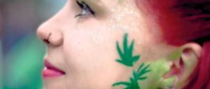 Berliner Pflanze. Bei der alljährlichen „Hanfparade“ wird für die Freigabe des Cannabiskonsums demonstriert. Foto: picture-alliance/dpa
