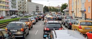 Dicht an dicht. Eine Bund-Länder-Kommission spricht sich unter anderem für eine CityMaut in größeren Städten wie hier in München aus.