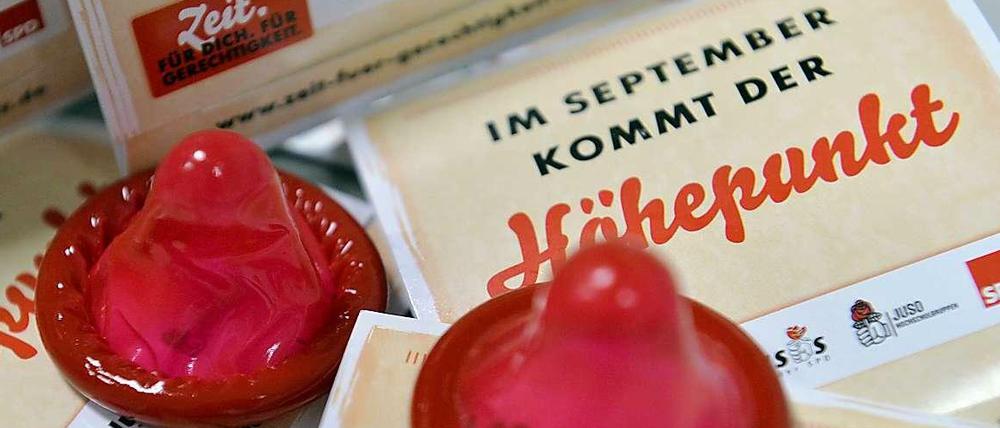 Manchmal auch nützlich: Kleine Geschenke sollen die Aufmerksamkeit der Wähler erhöhen. 