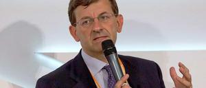 Vodafone-Chef Vittorio Colao baut das Unternehmen um.