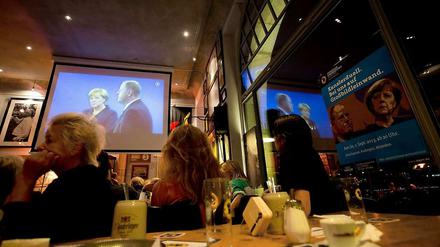 In der Ständigen Vertretung in Berlin läuft das TV-Duell. 
