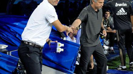 Josep Guardiola traf bisher als Barça-Trainer in 15 Spielen auf Jose Mourinho (mit Inter Mailand und Real Madrid). Der Spanier kommt dabei auf auf sieben Siege, fünf Unentschieden und drei Niederlagen.