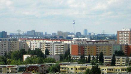 Schön hier! Viel Grün, viele Wohnungen. Und einen Hügel, der ein prima Panorama auf die Stadt bietet.