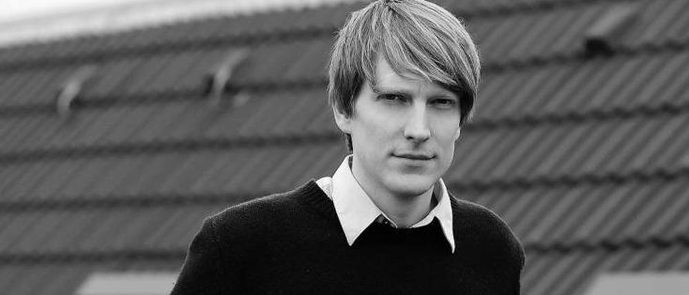 Tagesspiegel-Redakteur Sebastian Leber findet bei Facebook versteckte Nachrichten.