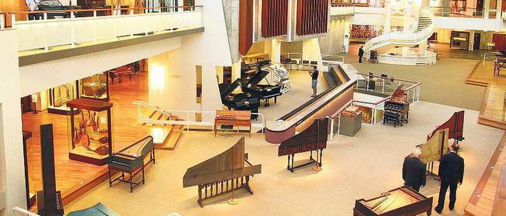Empfindliche Exponate. Entworfen wurde das Haus neben der Philharmonie von Hans Scharoun.