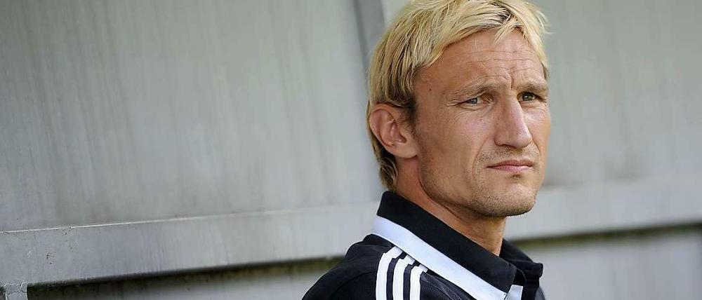 Das Gesicht von Bayer Leverkusen: Sami Hyypiä geht erstmals als alleiniger Fußball-Lehrer in die Saison.