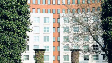 Familie. Der Investor will über den Mutterkonzern die Tochter an sich binden. Foto: dpa
