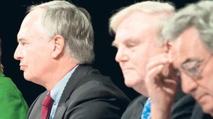 Wer bleibt noch wie lange? Industriepräsident Hans-Peter Keitel und DIHK–Chef Hans Heinrich Driftmann gehen in diesem Herbst, Arbeitgeberpräsident Dieter Hundt (von links) spätestens im November 2013. Bis dahin weiß auch Angela Merkel, ob ihre Amtszeit abgelaufen ist: Im Herbst 2013 wird gewählt.