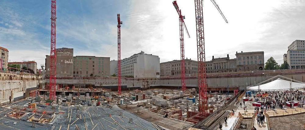 In Berlin steigen die Genehmigungen für Neubauten im ersten Halbjahr kräftig. Doch werden die Wohnungen, die gebaut werden auch bezahlbar für die Berliner sein?